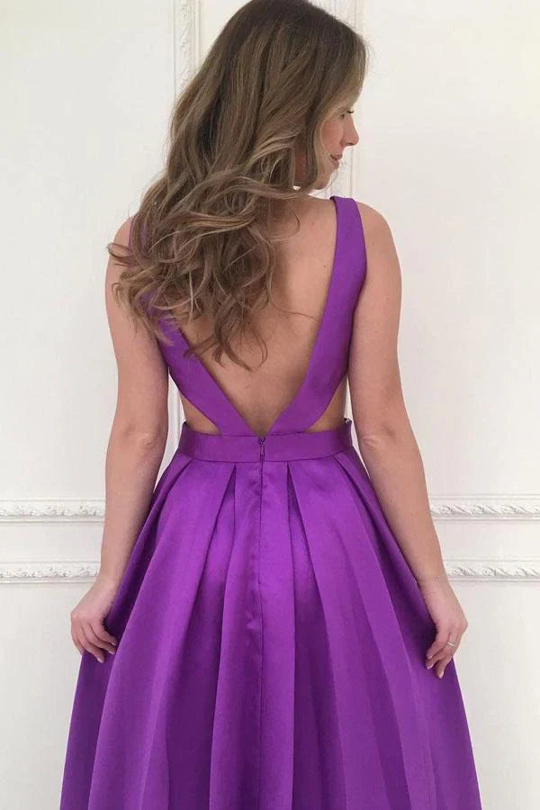 Vestido de dama de honor largo de satén sencillo con escote en V y corte A